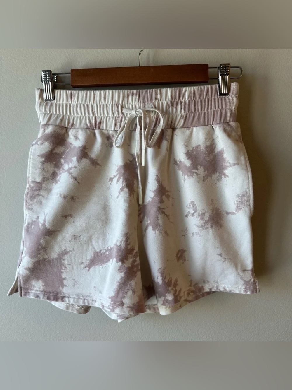 Women's Tie-Dye Lounge Athletic Shorts in Light Mauve